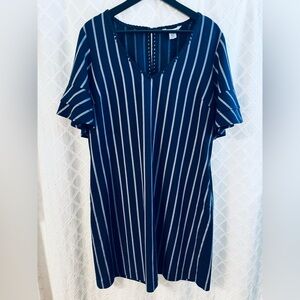 Tommy Bahama Navy and White Label Tag